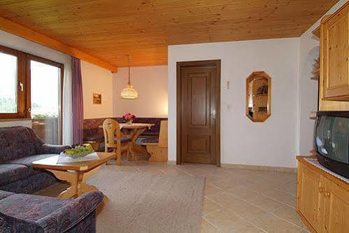 Haus Carmen Apartamento Ehrwald Exterior foto