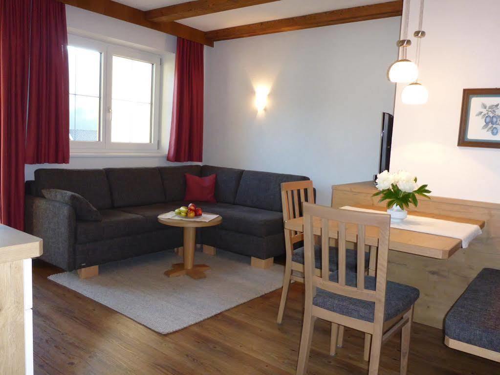 Haus Carmen Apartamento Ehrwald Exterior foto